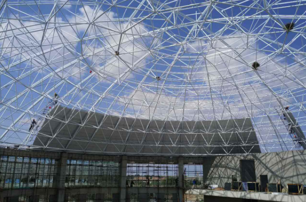 和龙网架公司为大家分享干煤棚在后期的维护措施